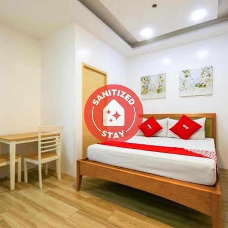 Oyo 783 Freemont Place Paranaque City エクステリア 写真
