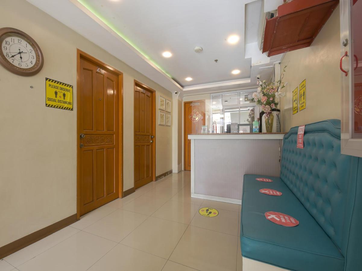 Oyo 783 Freemont Place Paranaque City エクステリア 写真