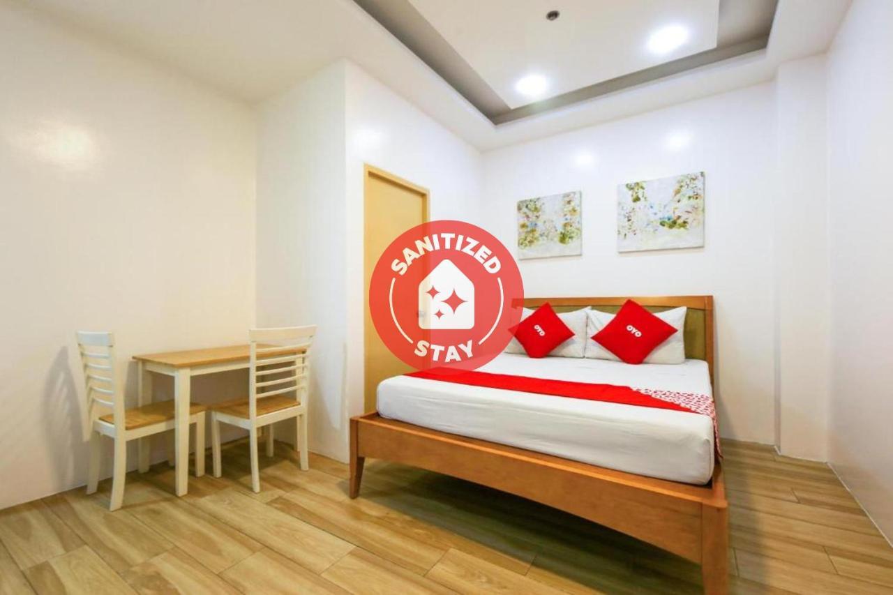 Oyo 783 Freemont Place Paranaque City エクステリア 写真